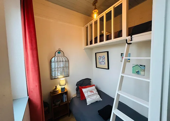 Jolie Idealement Situee * Honfleur